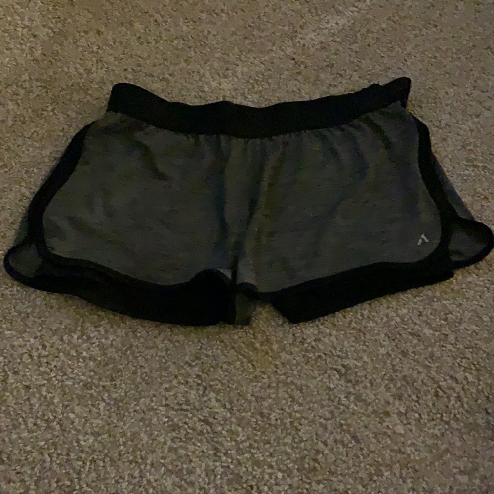 Shorts with spandex
